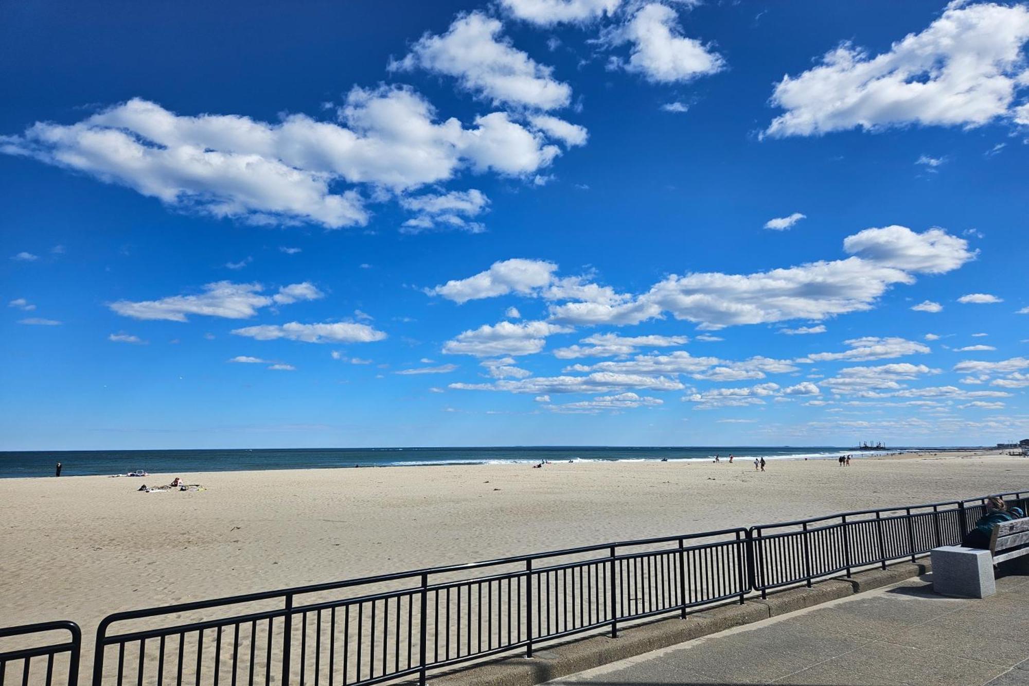 The Cozy By The Ocean * Hampton